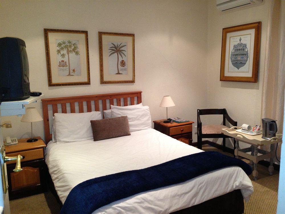 Tudor Hotel เคปทาวน์ ภายนอก รูปภาพ