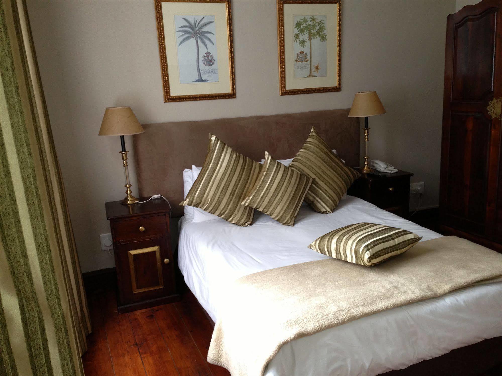 Tudor Hotel เคปทาวน์ ภายนอก รูปภาพ