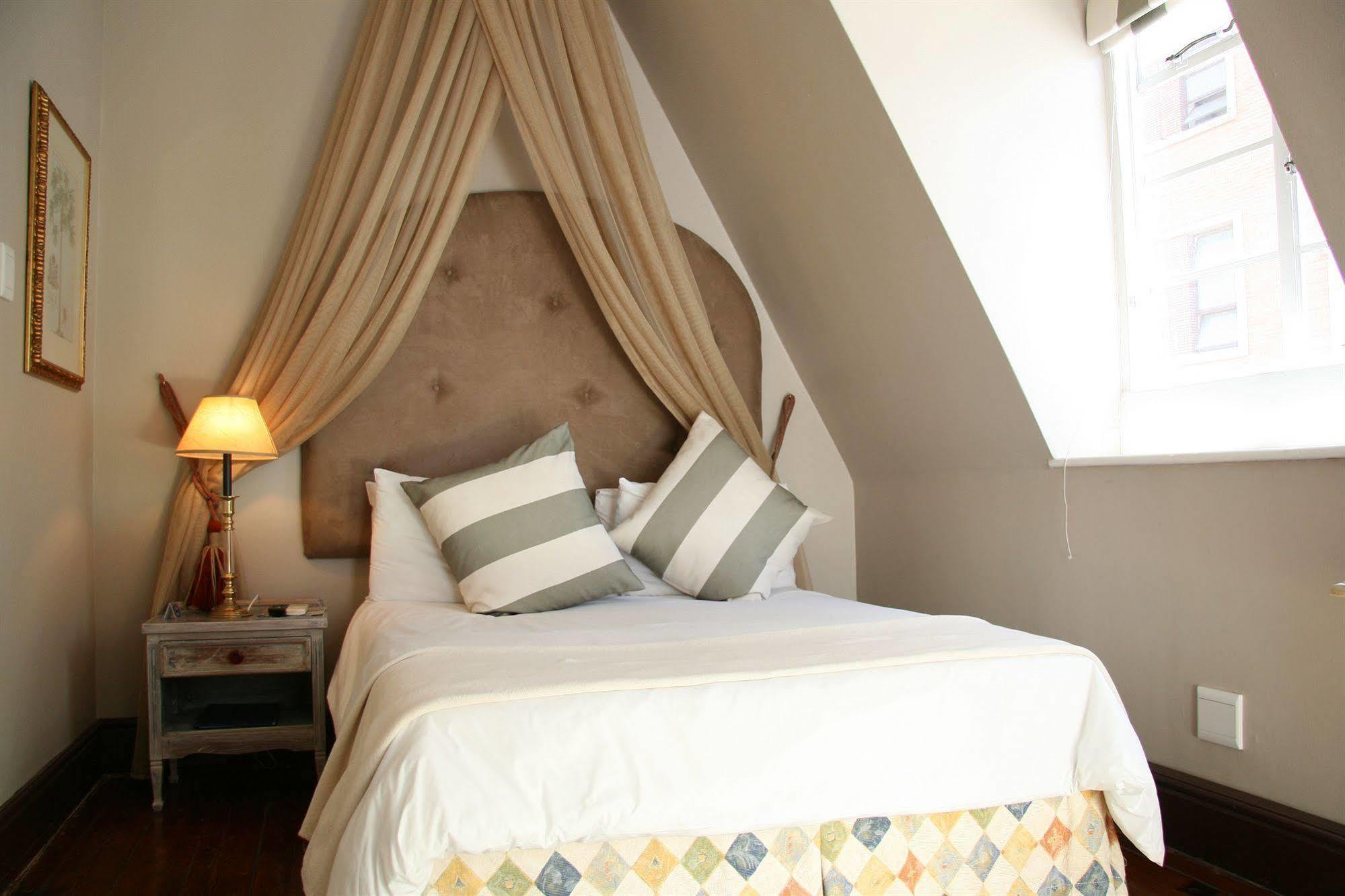 Tudor Hotel เคปทาวน์ ภายนอก รูปภาพ