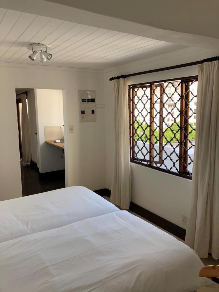 Tudor Hotel เคปทาวน์ ภายนอก รูปภาพ